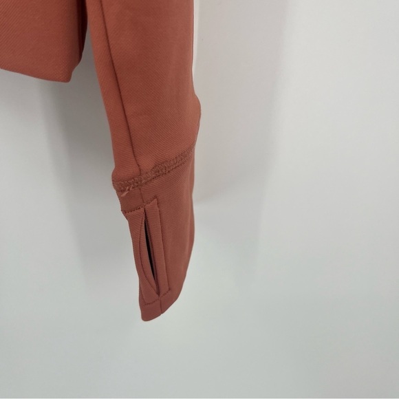 Marika M NWT Long Sleeve Athletic Winter Workout Top - Picture 12 of 12